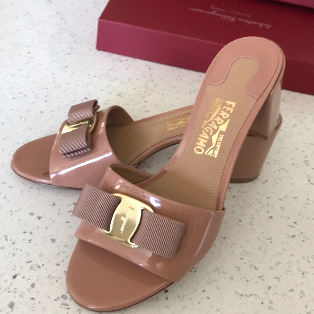 Brand new authentic heels - Picture 2 of 8